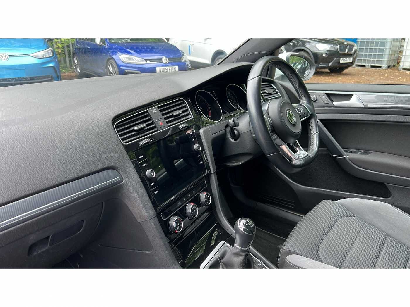 Volkswagen Golf MK7 Facelift 1.5 TSI GT EVO 130PS
