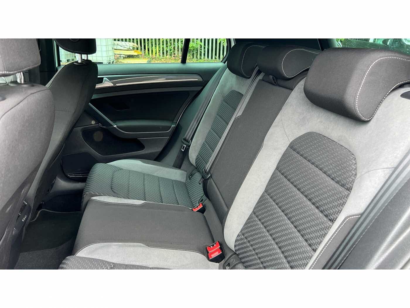 Volkswagen Golf MK7 Facelift 1.5 TSI GT EVO 130PS