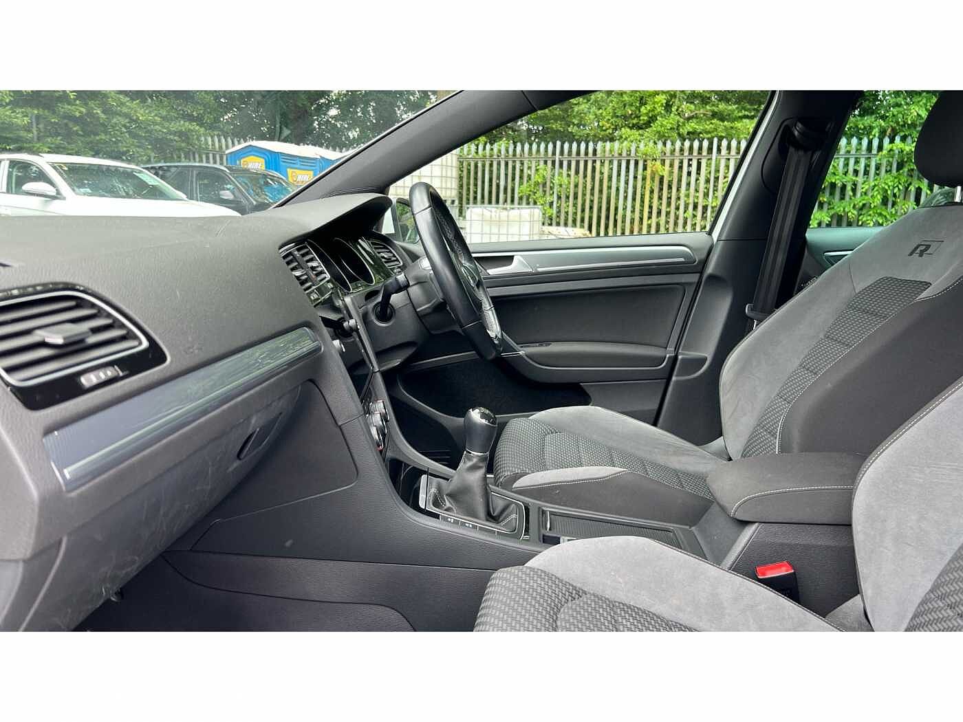 Volkswagen Golf MK7 Facelift 1.5 TSI GT EVO 130PS
