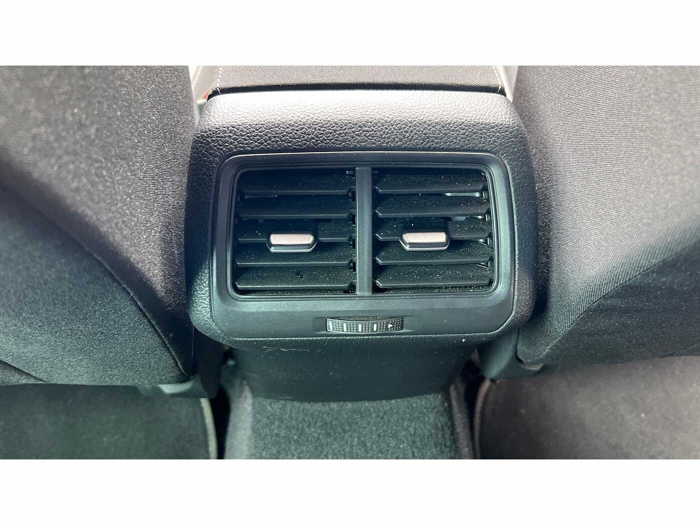 Volkswagen Golf MK7 Facelift 1.5 TSI GT EVO 130PS